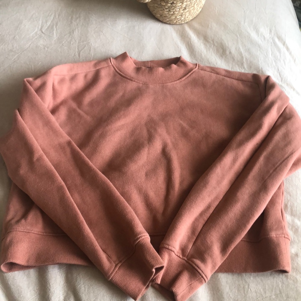 blush pink cropped sweater